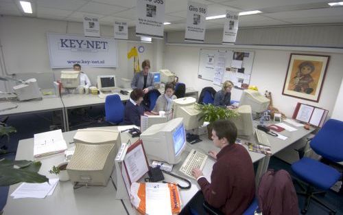 LEIDEN â€“ De Samenwerkende Hulporganisaties (SHO) droegen de belactie voor giro 555 over aan een professio neel callcenter. „Dit is voor het eerst in onze geschiedenis.” Foto Mark Lamers