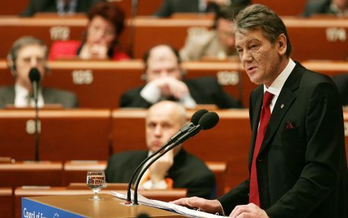 STRAATSBURG â€“ De nieuwe president van OekraÃ¯ne, Viktor Joesjtsjenko, sprak dinsdag in Straatsburg de parlementaire assemblee van de Raad van Europa toe. Joesjtsjenko herhaalde nog eens dat toetreding van zijn land tot de Europese Unie absolute priorite