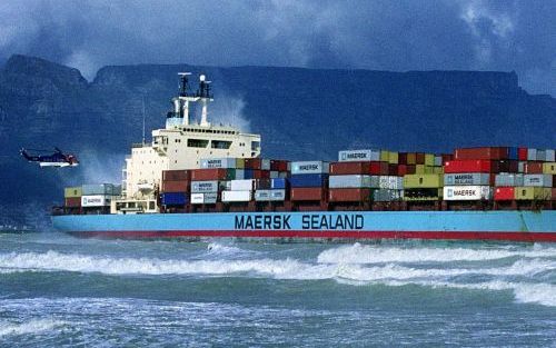 CAPE TOWN â€“ Met een marktaandeel van 12 procent is Maersk Sealand wereldleider in de containervaart. Na een eventuele overname van P&amp;O Nedlloyd groeit het marktaandeel tot bijna 18 procent. Foto ANP