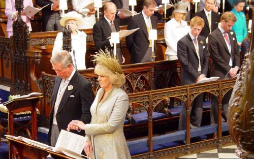 WINDSOR â€“ De Britse kroonprins Charles en Camilla Parker Bowles gaven elkaar zaterdagmiddag in de St. George Chapel van Windsor Castle het kerkelijk jawoord in aanwezigheid van leden van de koninklijke familie. Eerder die middag was het burgerlijk huwel