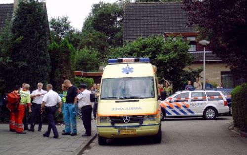 TOLBERT - Ze hebben er geen woorden voor, de buurtbewoners van de nieuwbouwwijk in Tolbert waar zich maandag een drama voltrok. De dood van de twee kinderen is de zesde in een reeks familiedrama’s dit jaar. Foto ANP