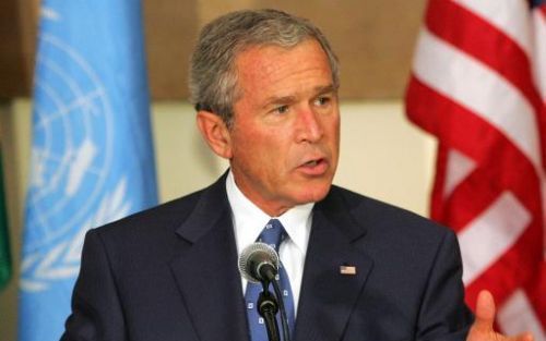 De Amerikaanse president Bush belooft miljarden voor hulp na de orkaan Katrina. Foto ANP