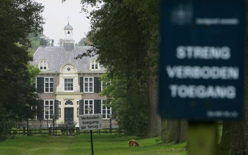 VORDEN - Landgoed Onstein in Vorden in de Geldersche Achterhoek is het bezit van Hans Melchers, de vader van de bevrijde Claudia Melchers. Zij werd maandagavond ontvoerd. Multimiljonair Melchers is de eigenaar van Melchemie en is financier van de Nederlan