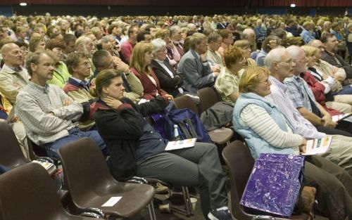 ZWOLLE â€“ De bijeenkomst van Open Doors, die zaterdag gehouden werd in de IJsselhallen in Zwolle, werd door zo’n 6000 mensen bezocht. Foto FotoPersBuro Frans Paalman