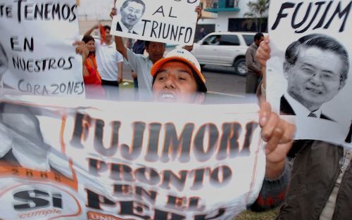 LIMA â€“ In Peru lijkt de campagne voor de presidentsverkiezingen in volle gang, hoewel de stemming pas in april is. Iedereen is benieuwd of oud president Fuljimori de strijd zal winnen. Foto EPA