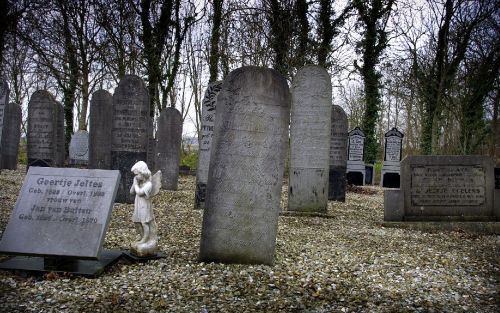 „De plaatselijke omstandigheden verschillen en daarmee ook de kosten voor het beheer van begraafplaatsen.” Foto RD, Henk Visscher