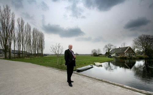 BERKENWOUDE â€“ Statenlid J. Slingerland ziet nog wel toekomst voor agrariÃ«rs in het Groene Hart. „Velen zullen er dan wel wat bij moeten doen, zoals streekproducten maken of natuur beheren.” Foto RD, Sjaak Verboom