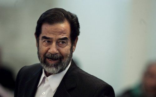 Tegen Saddam Hussein is maandag de doodstraf geÃ«ist. Foto EPA