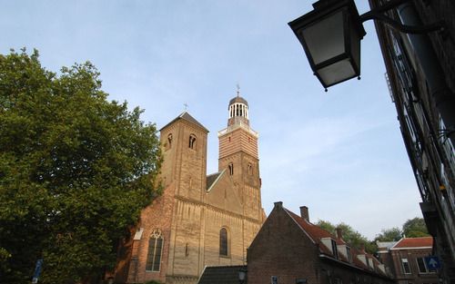 UTRECHT â€“ In de binnenstad van Utrecht openen tot begin september dertien monumentale kerken hun deuren. Meer dan 180 vrijwilligers staan klaar voor een gratis rondleiding. Foto: de NicolaÃ¯kerk. Foto RD