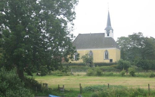 Het zijn de vele wierdendorpen die Noord Groningen zijn gezicht geven, zoals het kleine Stitswerd met zijn Sint Georgiuskerk. Foto’s RD