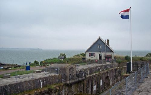 Het eiland Pampus is bereikbaar met pleziervaartuigen en met de veerdienst. Foto RD