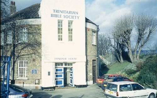 LONDEN - Het Tyndale House in Londen, waar de Trinitarian Bible Society zetelt. - Foto RD