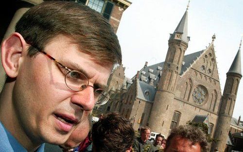 „Werkelijk strategisch stemmen doet de christelijke kiezer dus door op 22 november de kleine christelijke partijen zo groot mogelijk te maken.” Foto: de CU nam in 2003 deel aan de formatiebesprekingen. Foto ANP