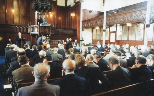 „Overigens ben ik van de onmogelijkheid van onze kerkelijke cultuur nog lang niet overtuigd. De soberheid van onze calvinistische liturgie en de ingetogenheid van onze gereformeerde levenswijze acht ik nog altijd van grote waarde. Die moeten we maar niet 