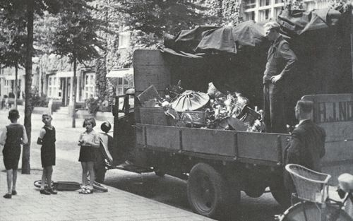 HAARLEM â€“ Veel Joden in Nederland raakten in de oorlog hun bezittingen kwijt. De teruggave van deze goederen heeft tot ver in de jaren negentig geduurd. „Het rechtsherstel in Nederland is niet correct verlopen”, zegt rechtsfilosoof Wouter Veraart. „Ik b