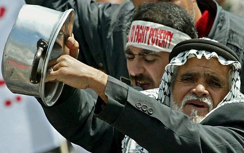 „De uithongering van Palestijnen op de Gazastrook bewijst dat de Joden van slachtoffer dader zijn geworden.” Foto EPA