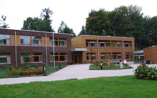 UGCHELEN â€“ Ontwenningskliniek De Wending van het Leger des Heils in Ugchelen viert donderdag het 25 jarig bestaan. Bij die gelegenheid werd de nieuwe verpleegkliniek de MeerZorg (foto) officieel geopend, waar zwaarverslaafden met somatische klachten wor