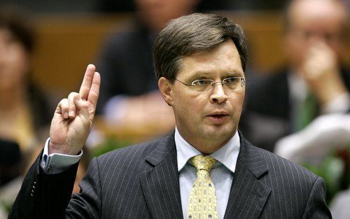 DEN HAAG - CDA-fractievoorzitter Balkenende wordt donderdagmiddag beëdigd als lid van de Tweede Kamer der Staten Generaal. Foto ANP