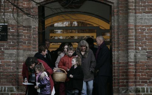 Amerongen - In de Andrieskerk in Amerongen heeft vrijdagmiddag een besloten herdenkingsdienst plaatsgehad voor het omgebrachte jongetje Metahan. Foto ANP