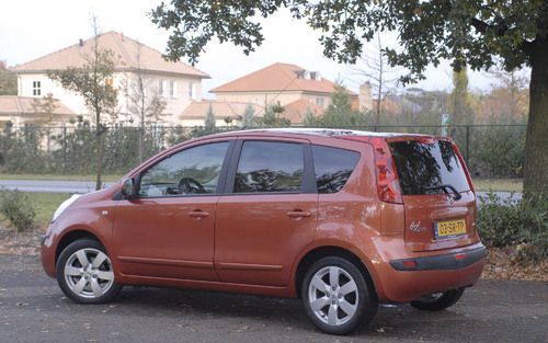 De Nissan Note biedt volop ruimte, in alle richtingen. Foto Tony Vos