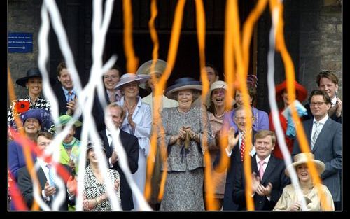 Vijf organisaties die gaan samenwerken in De Oranjekoepel willen het Oranjegevoel versterken. Foto RD, Henk Visscher