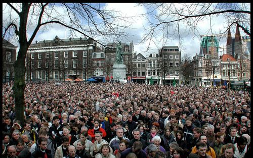 Christenen zouden vaker hun stem moeten laten horen. Foto: de demonstratie tegen euthanasie in Den Haag op 11 april 2001. Foto RD, Henk Visscher