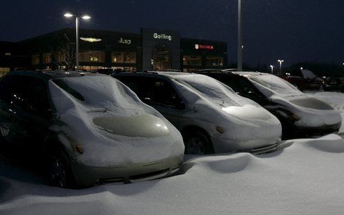 BLOOMFIELD HILLS – Op zijn jaarlijkse persconferentie maakte autoconcern DaimlerChrysler woensdag een omvangrijke herstructurering bij het Amerikaanse onderdeel bekend. Er verdwijnen 13.000 banen. Ook wordt een fabriek gesloten. Chrysler leed in 2006 een 