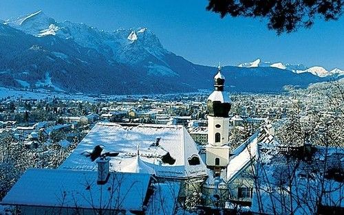 Garmisch Partenkirchen in de winter. Foto Garmisch Partenkirchen Toerisme