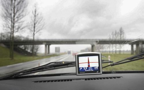 AMSTERDAM – Europees marktleider in navigatiesystemen TomTom boekte vorig jaar 55 procent meer nettowinst. De omzet steeg nog harder: met 89 procent. De grootste producenten van navigatiesystemen beleven gouden tijden doordat steeds meer automobilisten de