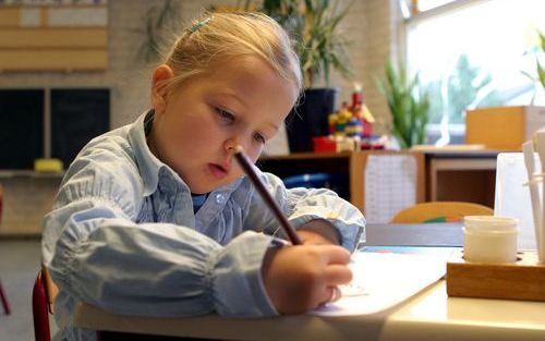 „Hoogbegaafde kinderen die van jongs af aan een aparte school voor hoogbegaafden bezoeken, worden gevormd door een intellectueel elitaire omgeving.” Foto ANP