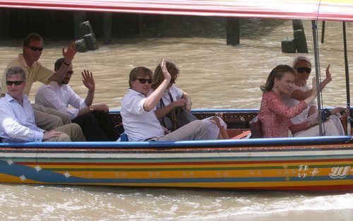 De Europese (kroon)prinsen en prinsessen ontmoeten elkaar regelmatig. Eind februari waren velen van hen in Noorwegen voor de 70e verjaardag van koning Harald. Vorig jaar zagen zij elkaar bij het 60-jarig regeringsjubileum van de Thaise koning. Foto (v.l.n