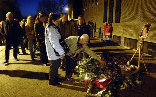 HILVERSUM - Bloemen bij de plek van van de moord. Foto ANP