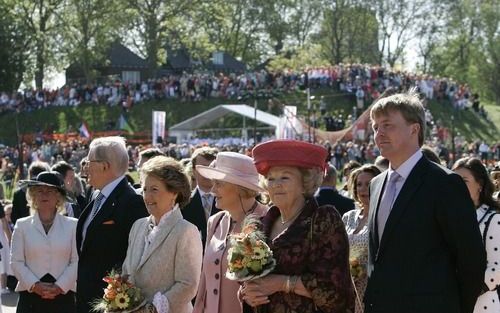 WOUDRICHEM - Koningin Beatrix bezocht maandag Woudrichem en 's-Hertogenbosch. Foto's ANP.