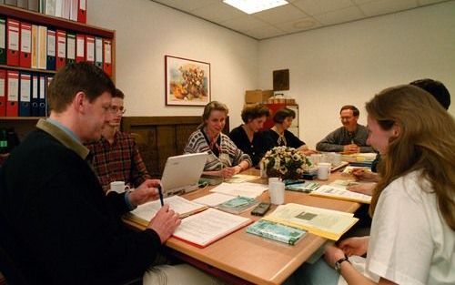 „Dr. G. de Ru heeft eens geschreven: „Waar de groeiende mens alleen maar gezag wil aanvaarden dat hij innerlijk beaamt en dat niet tegen zijn eigen willen en streven ingaat, is hem a priori de weg tot geloven versperd.” Foto Bram van de Biezen