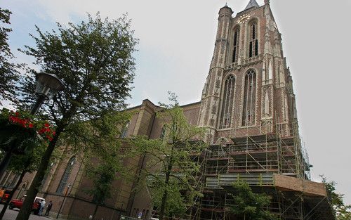 GORINCHEM – De restauratie van de toren van de Grote Kerk in Gorinchem is bijna afgerond. Foto RD, Anton Dommerholt