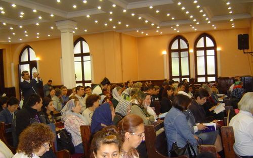 „Het staat buiten kijf dat godsdienstige minderheden in Turkije dringend echte bescherming behoeven vanwege de groeiende nationalistische vijandigheid en daadwerkelijke bedreigingen.” Foto: een Armeens presbyteriaanse gemeente in Istanbul. Foto GZB