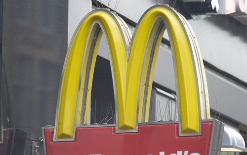 CHICAGO - Hamburgerketen McDonalds leed groot verlies door activiteiten in Latijns-Amerika. Foto ANP.