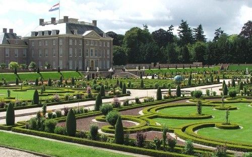 Vormentuinen bij Paleis het Loo. Foto RD