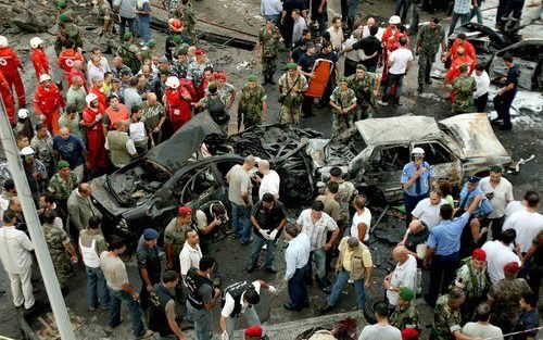 BEIROET – Militairen en politieagenten inspecteerden woensdag de ravage na de bomaanslag op een christelijke parlementariër in een buitenwijk van de Libanese hoofdstad Beiroet. Antoine Ghanem is de achtste Libanese politicus die sinds 2005 om het leven is