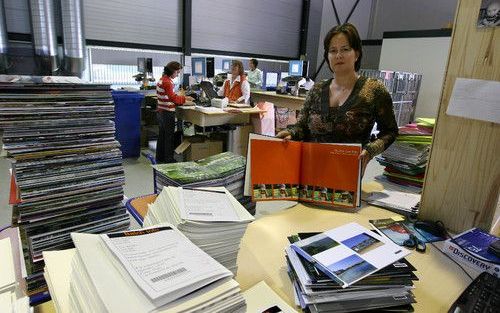 DEN HAAG – Van vakantiekiekjes uit Tanzania en Zanzibar tot een boek met portretten van de kleine Maxime, bij Albumprinter komt alles voorbij. De maker van albums voor digitale foto’s werkt voor grote opdrachtgevers zoals HEMA, TNT en het Britse Tesco, ma