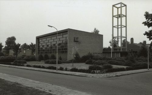 BENNEKOM – De christelijke gereformeerde kerk van Bennekom bestaat vijftig jaar. Het jubileum werd zaterdag en zondag herdacht. Foto J.P. Sinke