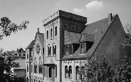 RUHRORT - Rond 1900 ontstonden in Duisburg en Ruhrort gereformeerde gemeenten, vallend onder de classis Arnhem van de Gereformeerde Kerken. Eind deze week viert de ”Nederlandse Kerk in Duitsland” haar eeuwfeest. - Foto RD