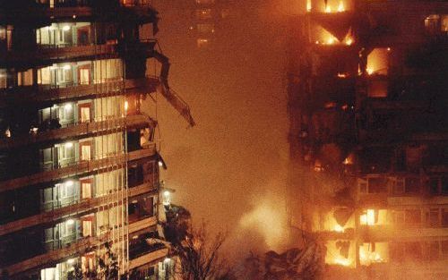 AMSTERDAM - Toen. Een El Al-Boeing stortte neer op twee flats in de Bijlmer. - Foto ANP