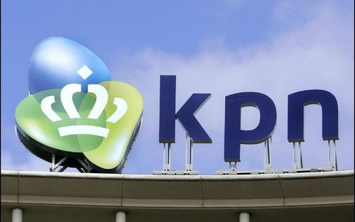 DEN HAAG (ANP) – KPN heeft zijn minderheidsbelang in het telefonie- en internetbedrijf Esprit Telecom verkocht. Daardoor is de aanbieder van onder meer vaste en mobiele telefonie aan het midden- en kleinbedrijf weer volledig zelfstandig. Dat maakte Esprit