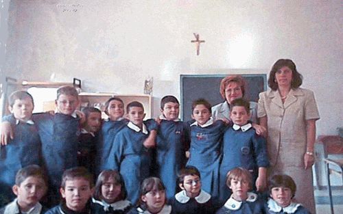 SAN GIULIANO DI PUGLIA - Niet nader gedateerde foto van een de klassen van de Johannes XXIII school in het Italiaanse dorp San Giuliano di Puglia die donderdag zo zwaar door de aardbeving is getroffen. Van de school zijn zeker 26 leerlingen om het leven g