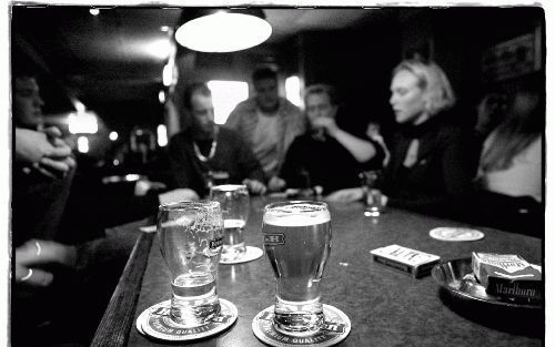 KATWIJK - „Bier”, is het enige woord dat Gerard nog kan uitbrengen. - Foto RD, Sjaak Verboom