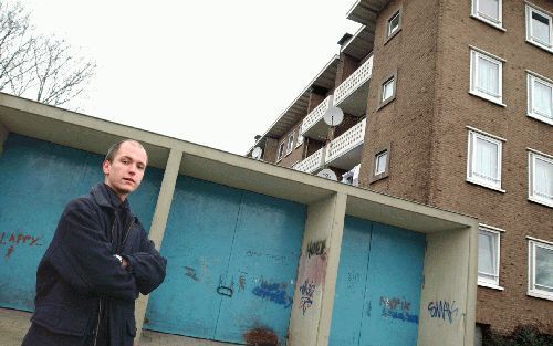 UTRECHT - Mark van Gend in de Utrechtse wijk Hoograven: „Er zijn hier een paar duidelijke probleemstraten. Daar zal ik mijn fiets niet neerzetten. Dan is-ie zo weg.” - Foto Erik Kottier