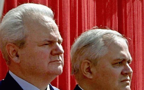 MILOSEVIC (L.) EN MILUTINOVIC (R.)