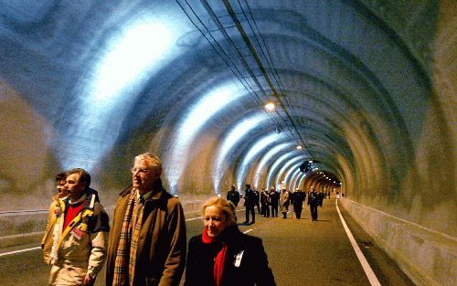 De splinternieuwe Westerscheldetunnel is opengesteld voor het publiek