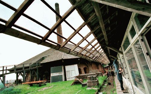 ZEVENAAR - De Panoven in Zevenaar. Het complex verkeert in goede staat. Dat is in tegenstelling tot andere steenfabrieken in Gelderland. Daar is het in veel gevallen slechter mee gesteld. - Foto RD,Anton Dommerholt